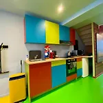 Retro Gaming Corner - Arcade Games - Jacuzzi - Sauna - Switch 2 * Courcelles
