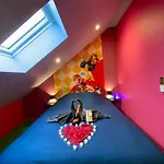 Retro Gaming Corner - Arcade Games - Jacuzzi - Sauna - Switch 2 *
