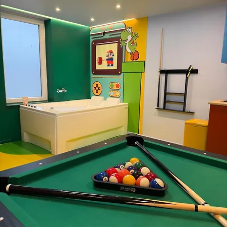 Retro Gaming Corner - Arcade Games - Jacuzzi - Sauna - Switch 2 Apartament Courcelles