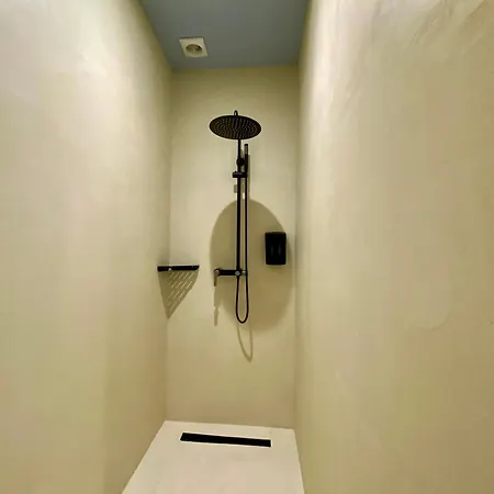 Retro Gaming Mood - Arcade Games - Jacuzzi - Sauna - Switch 2